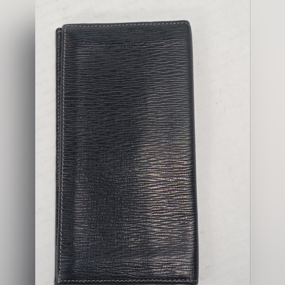 Salvatore Ferragamo Leather Bi-fold Long Wallet - Picture 2 of 9